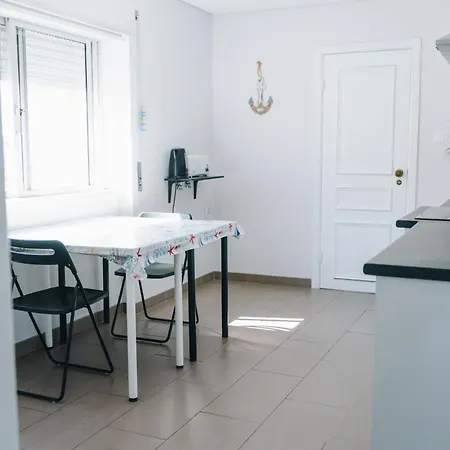 아파트 With 5 Bedrooms *