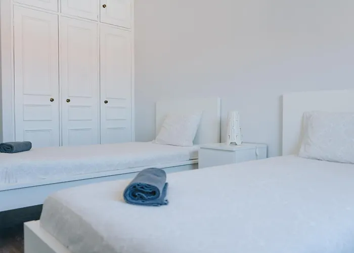Apartamento With 5 Bedrooms
