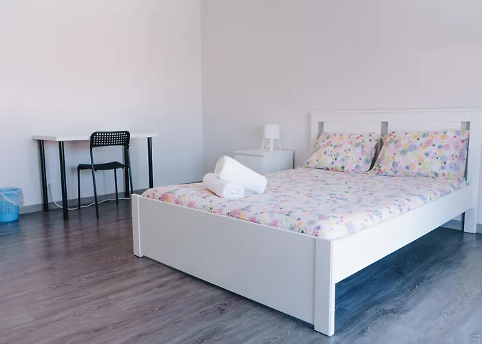 Apartamento With 5 Bedrooms *